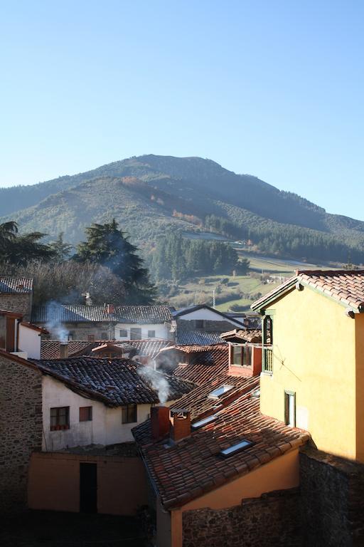 Hotel Hosteria La Antigua Potes Exterior foto